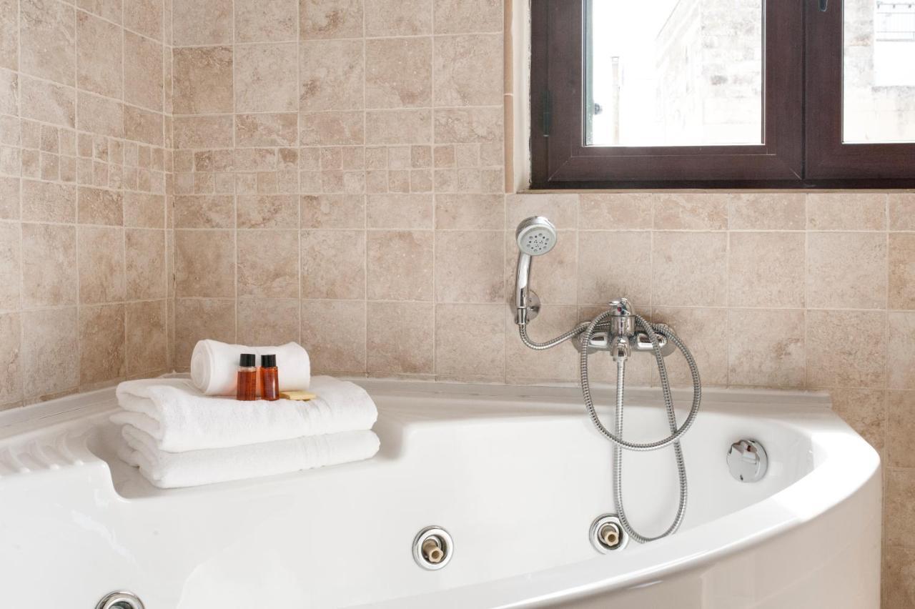 Castriota19 - Jacuzzi Room & Apartment Sit Lecce Esterno foto
